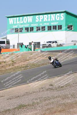 media/Apr-20-2025-AHRMA (Sun) [[393a79c373]]/Race/Group 11 early race/Turn 4b/